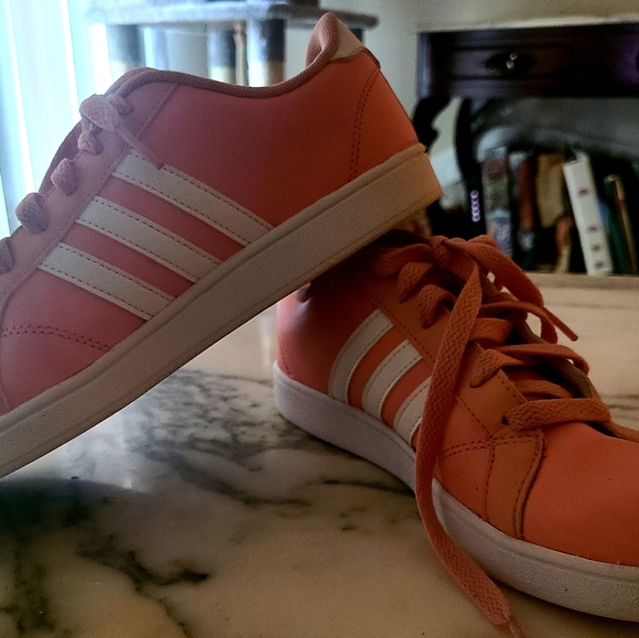 Addidas - Picture 3 of 5